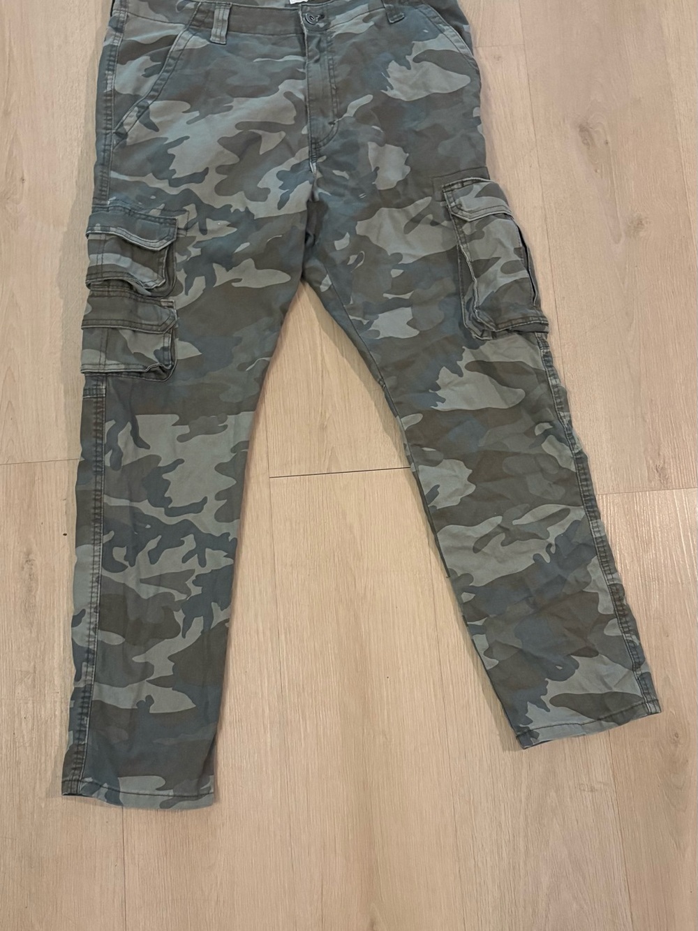 Wrangler Men's Green Camouflage Cargo Pants